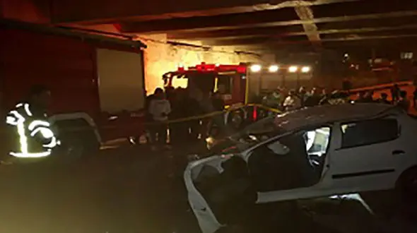 مچاله شدن 206 با سقوط از روگذر خیابان آیت الله سعیدی + عکس