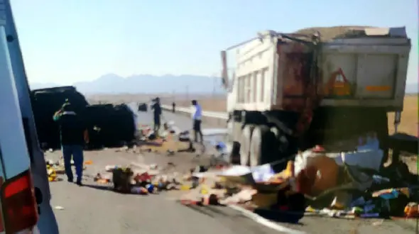 2 کشته در شاخ به شاخ شدن 2 کامیون در  تربت حیدریه