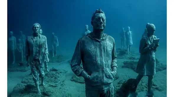 اولین موزه ای که زیرآب است + تصاویر 