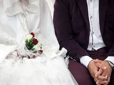 عکس ها / معصومه و علی اضغر در آسایشگاه کهریزک عاشق هم شدند / عروسی زوج ویلچرنشین پس از سالها انتظار 