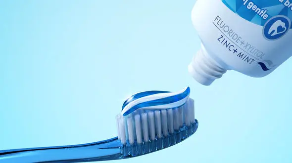 خمیر دندان چه کاربردهایی دارد؟ + فیلم