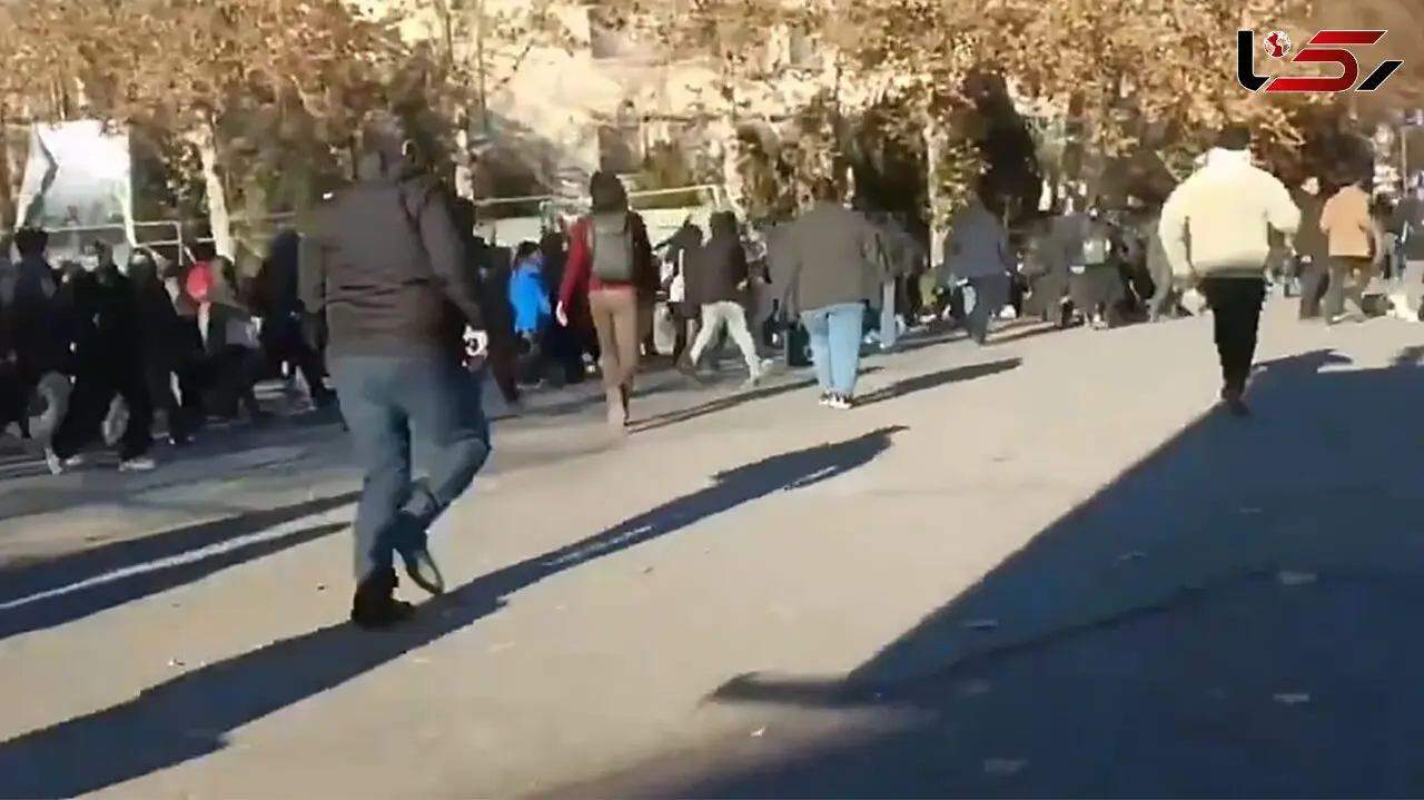 کدام هنرپیشه ها و اینفلوئنسر های خارج از کشور در اعتراضات اخیر ایران فعال شدند