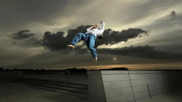 پرش وحشتناک این پارکورکار را مشاهده کنید + فیلم 