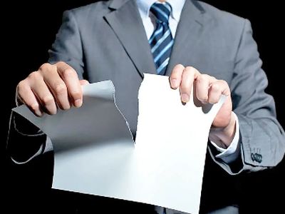 10 راهکار برتر برای کنار آمدن با مدیر بد اخلاق