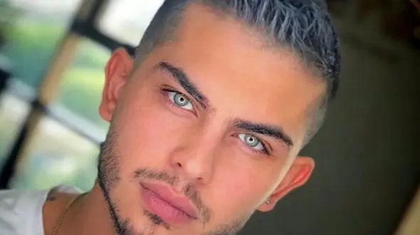 رونمایی از خودرو سوپرلاکچری ارسلان قاسمی مجهز به دوربین مداربسته/ این ماشینه یا جت شخصی؟