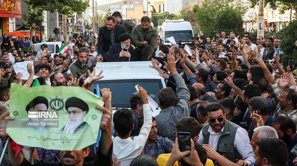 نباید در ادارات شاهد روابط ناسالم واعمال نفوذ و پارتی‌بازی باشیم