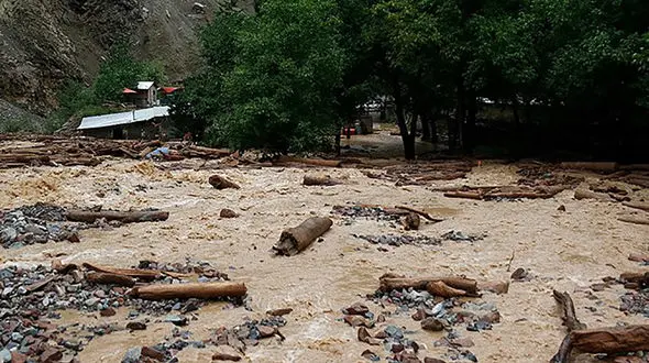 سیلاب و طوفان شدید در گلستان/ مجروحیت زن گنبدکاووسی + فیلم