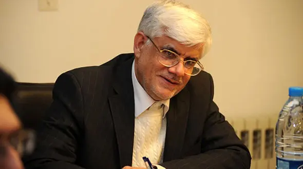 تبریک دکتر عارف به عوامل فیلم فروشنده