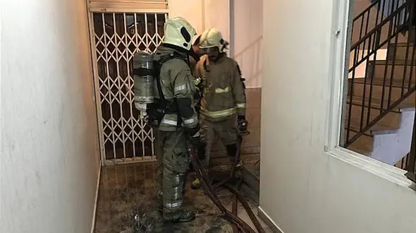 آتش به جان ساختمان مسکونی در بلوار فردوس افتاد+عکس