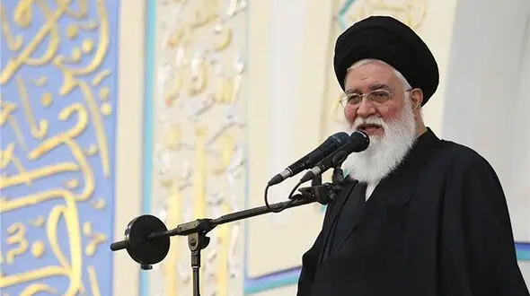علم‌الهدی: با ماسک نزدن در برابر یک ویروس بی شعور اظهار قدرت می کنید؟ / واکسن نزدن تخلف است