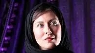 سفر در زمان/ عکس تیپ و چهره «مهتاب کرامتی» 26 سال قبل در حال دریافت جایزه
