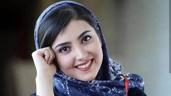 عکس مادر زیبا و خیلی جوان  زیبا کرمعلی ! / عین خواهرند و مادر جذابتر است ! + عکس ها