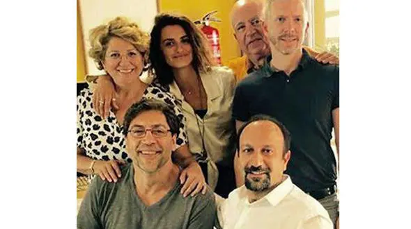 نخستین تصویر از اصغر فرهادی در کنار سوپر استار زن سینمای هالیوود +عکس