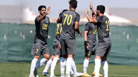 گل اول سپاهان به استقلال توسط یاسین سلمانی+فیلم