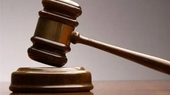  2 زندانی در شیراز  محکوم به خرید مواد ضد کرونایی شدند