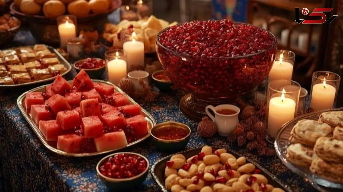 ایده‌ های جذاب تزئین سفره یلدایی 1404 با دسرها و کیک‌ های شگفت‌ انگیز