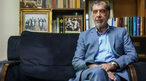 باهنر: دموکراسی بدون چند حزب قدرتمند امکان‌پذیر نیست