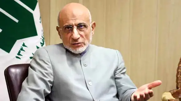 وزرایی که برای استیضاح به مجلس می‌آیند با کیف‌های پر از هدیه می‌‌آیند / موقع برگشت کیف‌هایشان خالی است!