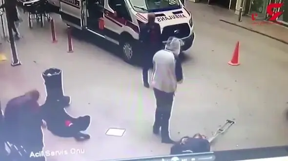 تیر اندازی مرگبار روبروی  بیمارستان در عمرانیه! / زن چادری و شوهرش کشته شدند + فیلم