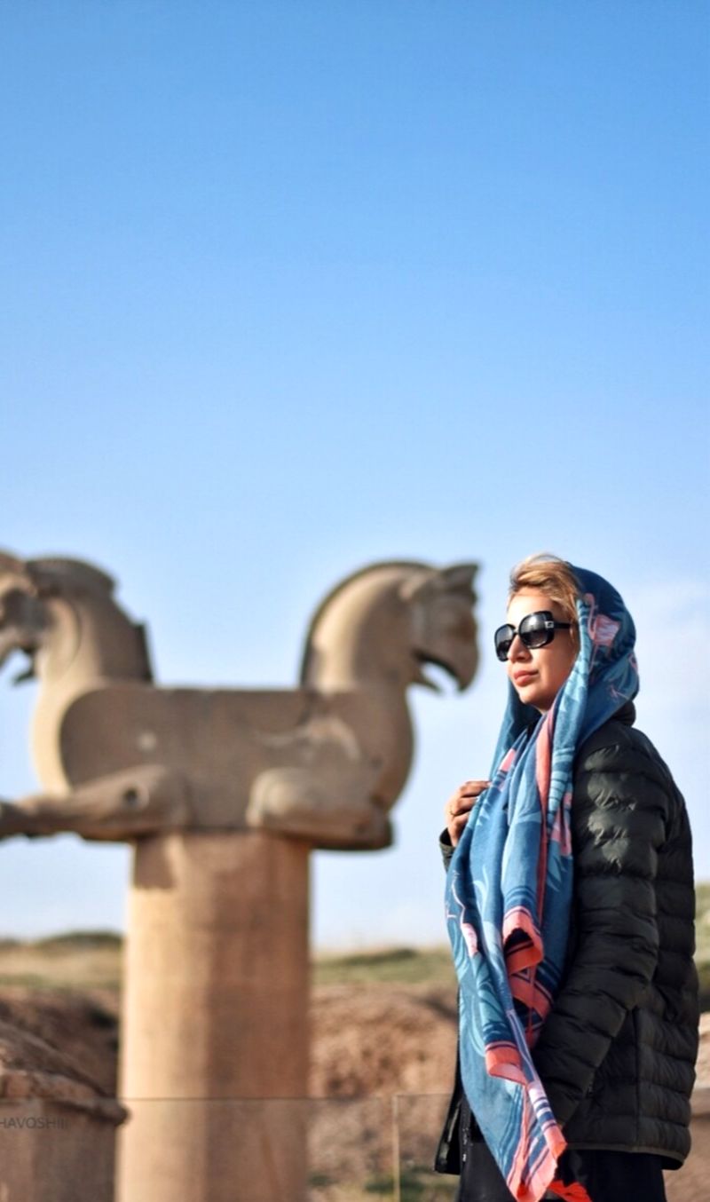 شبنم قلی خانی