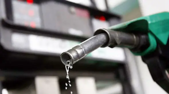 اعطای سهمیه بنزین به خانوارهای فاقد خودرو به کجا رسید؟