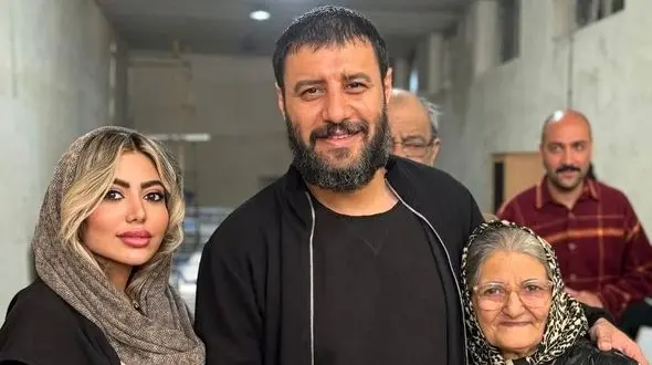 فیلم/ مادرِ جواد عزتی بازیگر سریال وحشی: سیگار بهمن میکشم به هومن گفتم اگه سیگار و چایی من آماده باشه 24 ساعت برات کار می کنم