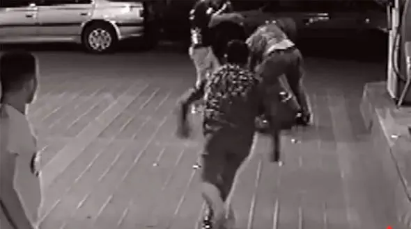 عاقبت گنده لات های مهاجم به پمپ بنزین قم + فیلم