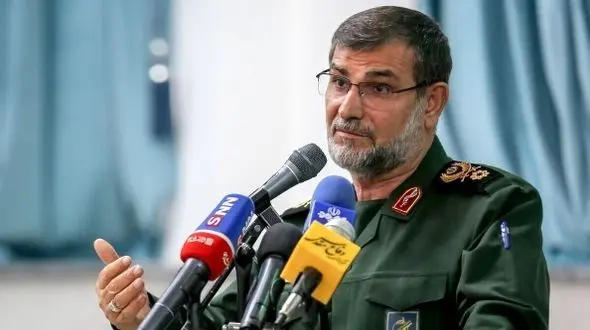 شناور موشک‌انداز جدید ایرانی 215 کیلومتر سرعت دارد