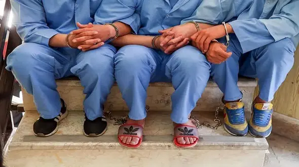 انهدام باند 10 نفره سارقان قطعات داخل خودرو با 40 فقره سرقت در تبریز