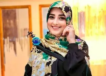 2 استایل پاییزی شیک و باحجاب ستاره سادات قطبی برای رفتن به کنسرت خودش/ با کدوم تیپ بره بهتره؟+عکس