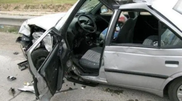 یک کشته و 2 مجروح در تصادف کامیون با پژو در فارس