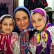 شوخی بامزه سارا و نیکای پایتخت و ارسطو با علیرضا خمسه در پشت صحنه سریال/ فقط ژستشون رو ببینید+عکس