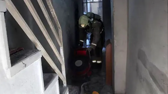 فریادهای زن تهرانی در محاصره دود و آتش +عکس 