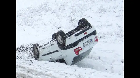 واژگونی صبحگاهی 8 خودرو در همدان