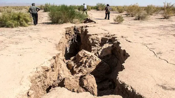 ارائه بسته راهکار مقابله با فرونشست زمین در اصفهان به هیئت دولت