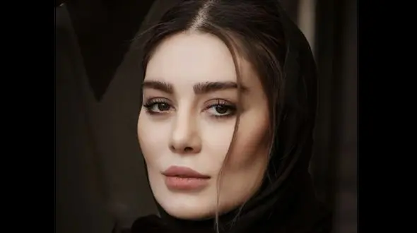  آواز خواندن سحرقریشی برای پسر جذاب در باشگاه ! / فقط همین مانده بود ؟!