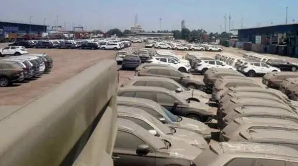 ترخیص ۱۶هزار خودرو خاک گرفته منتظر تصمیم هیات دولت
