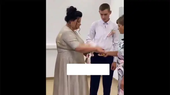 فیلم حال به هم زن  عشق پسر 22 ساله به زن 50 ساله ! / روز عقدشان را ببینید !