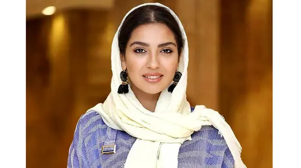 هدیه عجیب مونا کرمی در روز تولدش+ عکس