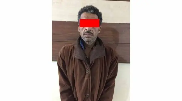 دستگیری سارق خانه هنگام سرقت از خانه ای در آبادان + عکس