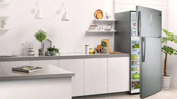 بهترین درمان برای آفتاب سوختگی در یخچال و کابینت خانه تان است!