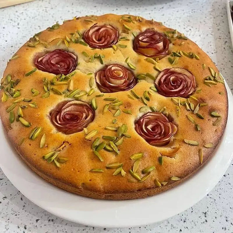 کیک سیب و دارچین