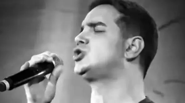 فیلم/ اجرای جذاب آهنگ هوایی شدی از محسن یگانه /آهنگی که میگه بیخیال غصه‌ها خوش باش