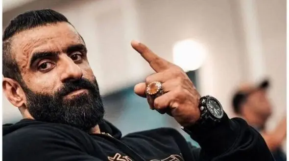 فیلم/ هادی چوپان: محبوب ترین بازیکن تو کُل فوتبال که حمایتش میکنم و پُزشو میدن علی دائیه؛ اونم چون پهلوونِ قرن ماست و جز اون پهلوونی نمی بینم