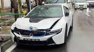 ببینید / خسارت شدید BMW i8 در تصادف با خودروی MVM در خیابان‌های تهران!