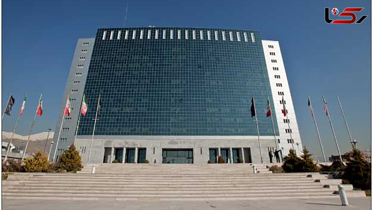 انتقاد چمران از نمای شیشه ای ساختمان وزارت نیرو و بانک ها / مصرف برق را بالا می برید