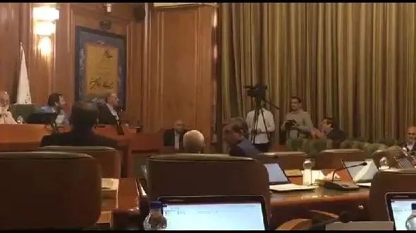 واکنش عباس جدیدی به تعریف و تمجید های شورا ی شهر تهران از قالیباف + فیلم