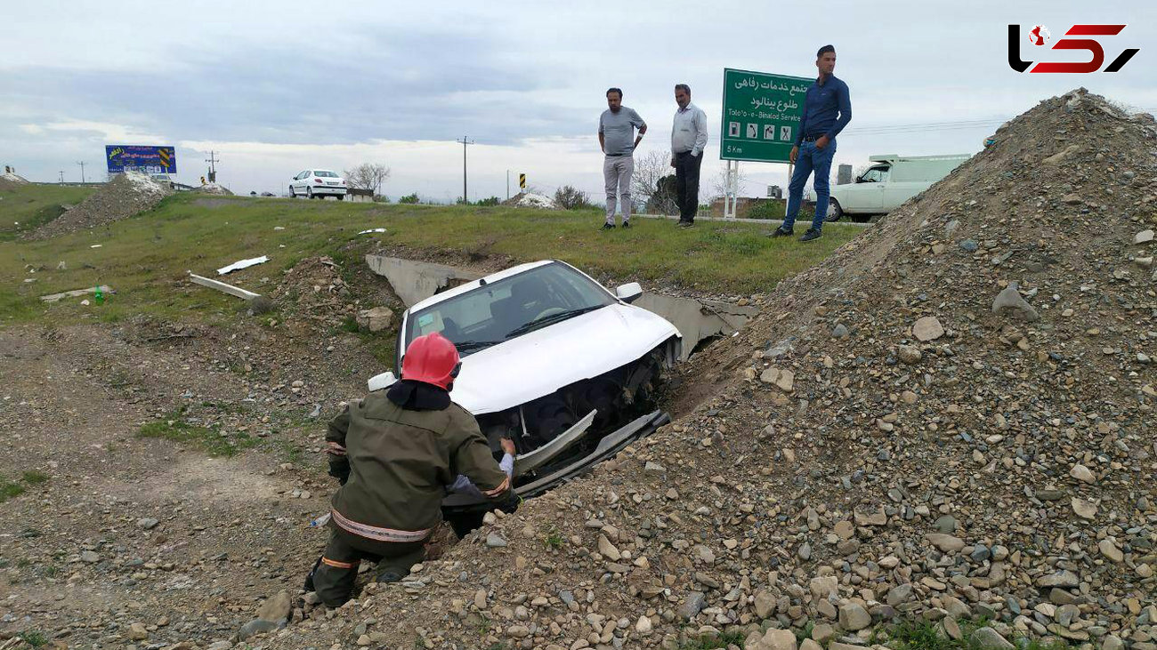 حادثه آتش سوزی و تصادف خودرو در یزد / اتباع افغان سوختند