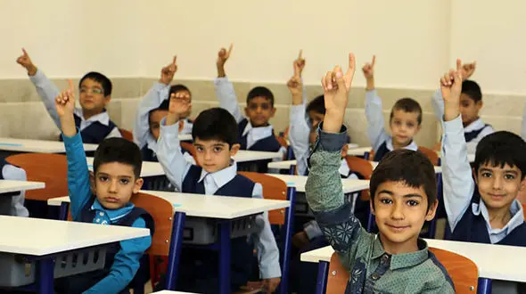 آموزش مهارت‌های اجتماعی در ایران تعطیل است؛ فارغ‌التحصیلان بیکار و آسیب‌های اجتماعی فزاینده 