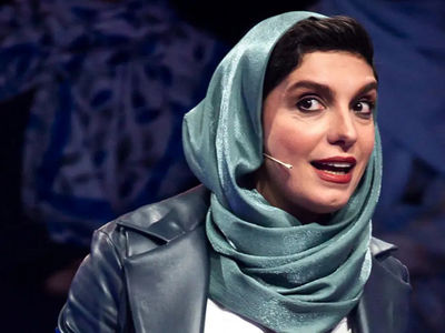 فیلم آواز خوانی الیکا عبدالرزاقی و مات و مبهوت شدن سیامک انصاری / ترانه  نون و پنیر آوردیم دخترتونو بردیم با صدای خانم بازیگر
